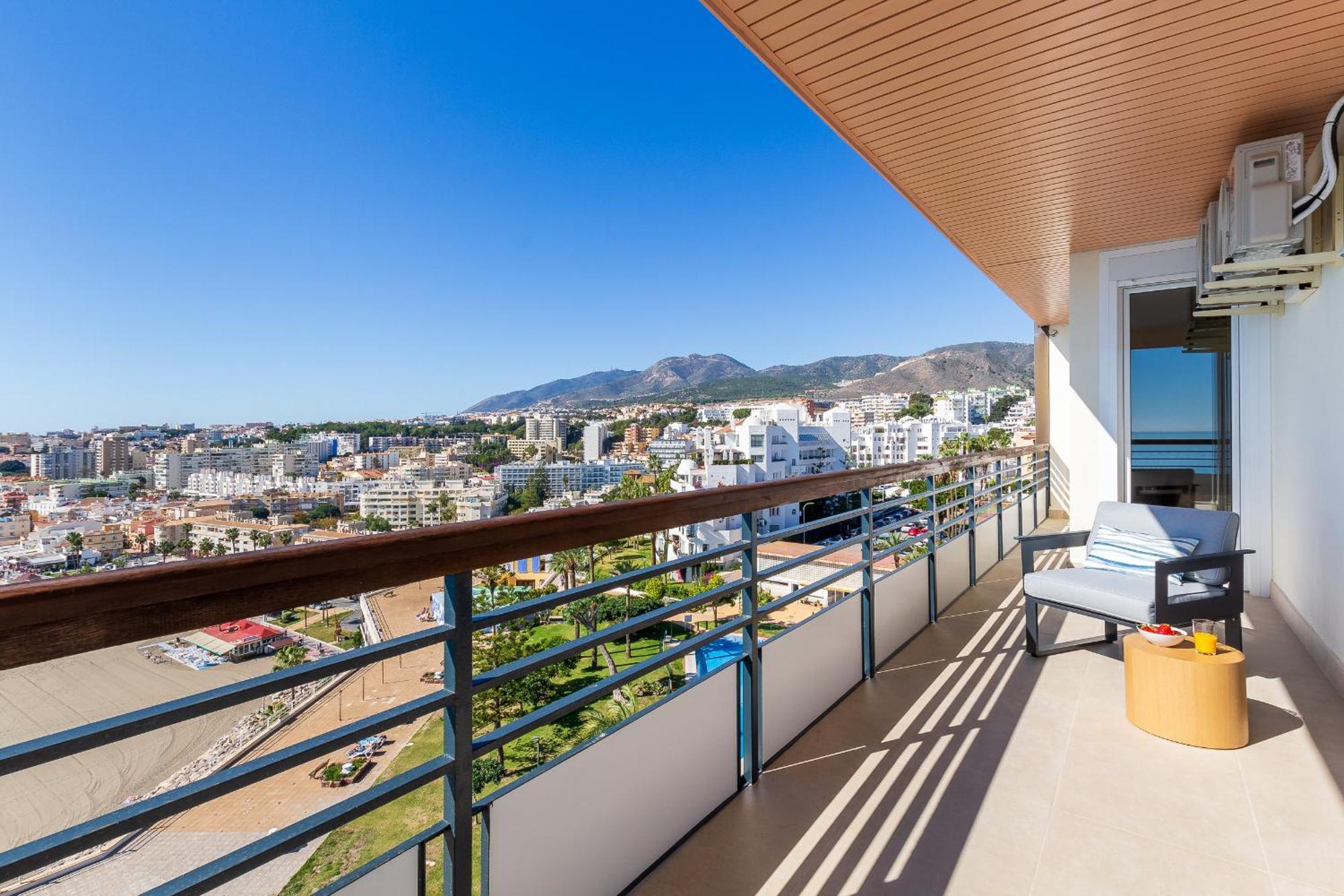 Santa Clara Modern & Exclusive Seafront Apartment 토레몰리노스 외부 사진