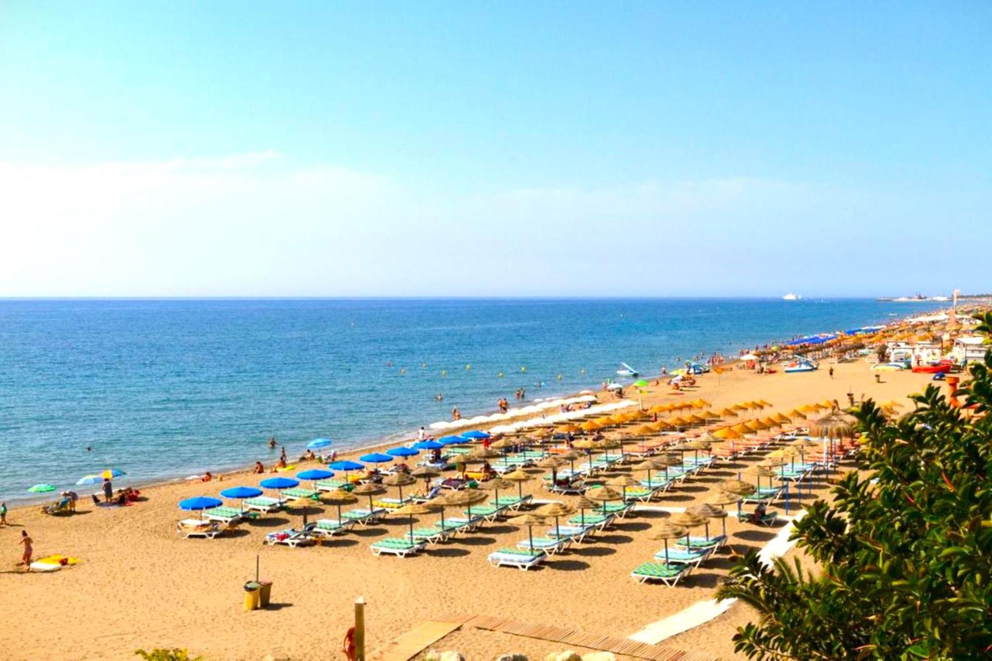 Santa Clara Modern & Exclusive Seafront Apartment 토레몰리노스 외부 사진