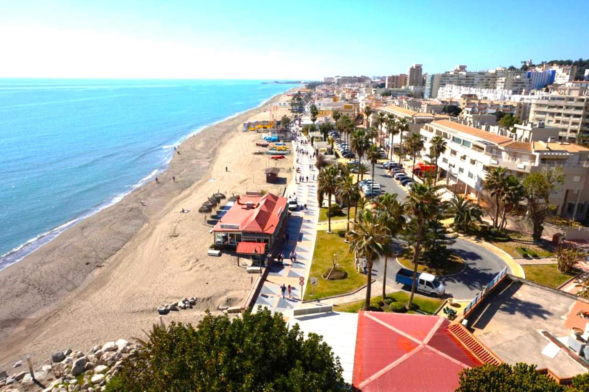 Santa Clara Modern & Exclusive Seafront Apartment 토레몰리노스 외부 사진