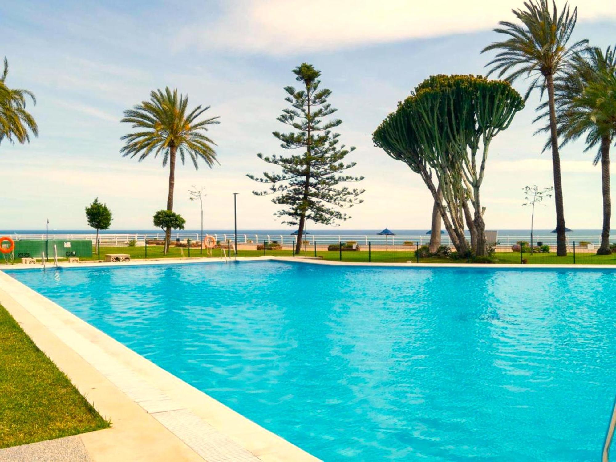 Santa Clara Modern & Exclusive Seafront Apartment 토레몰리노스 외부 사진
