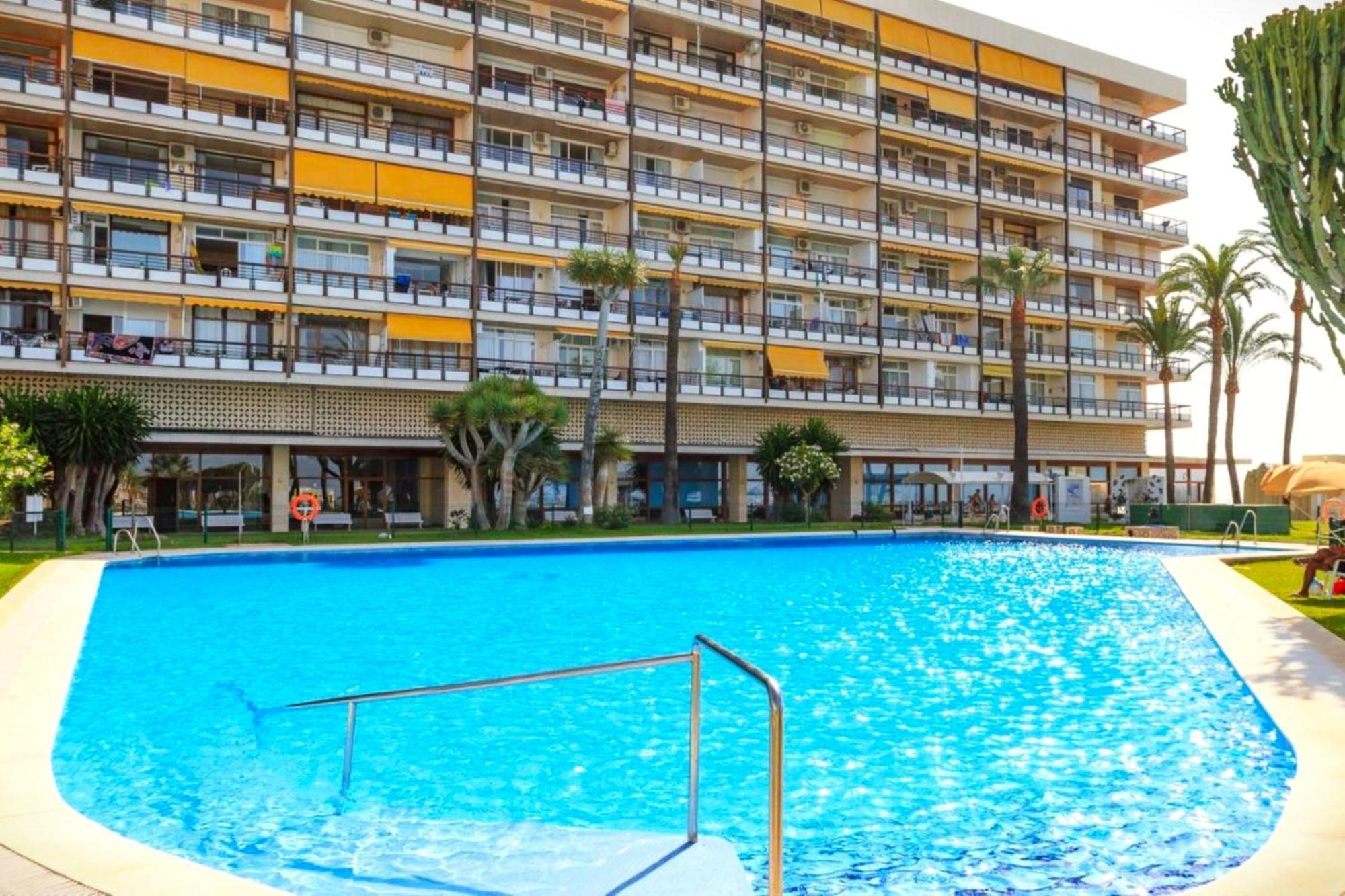 Santa Clara Modern & Exclusive Seafront Apartment 토레몰리노스 외부 사진