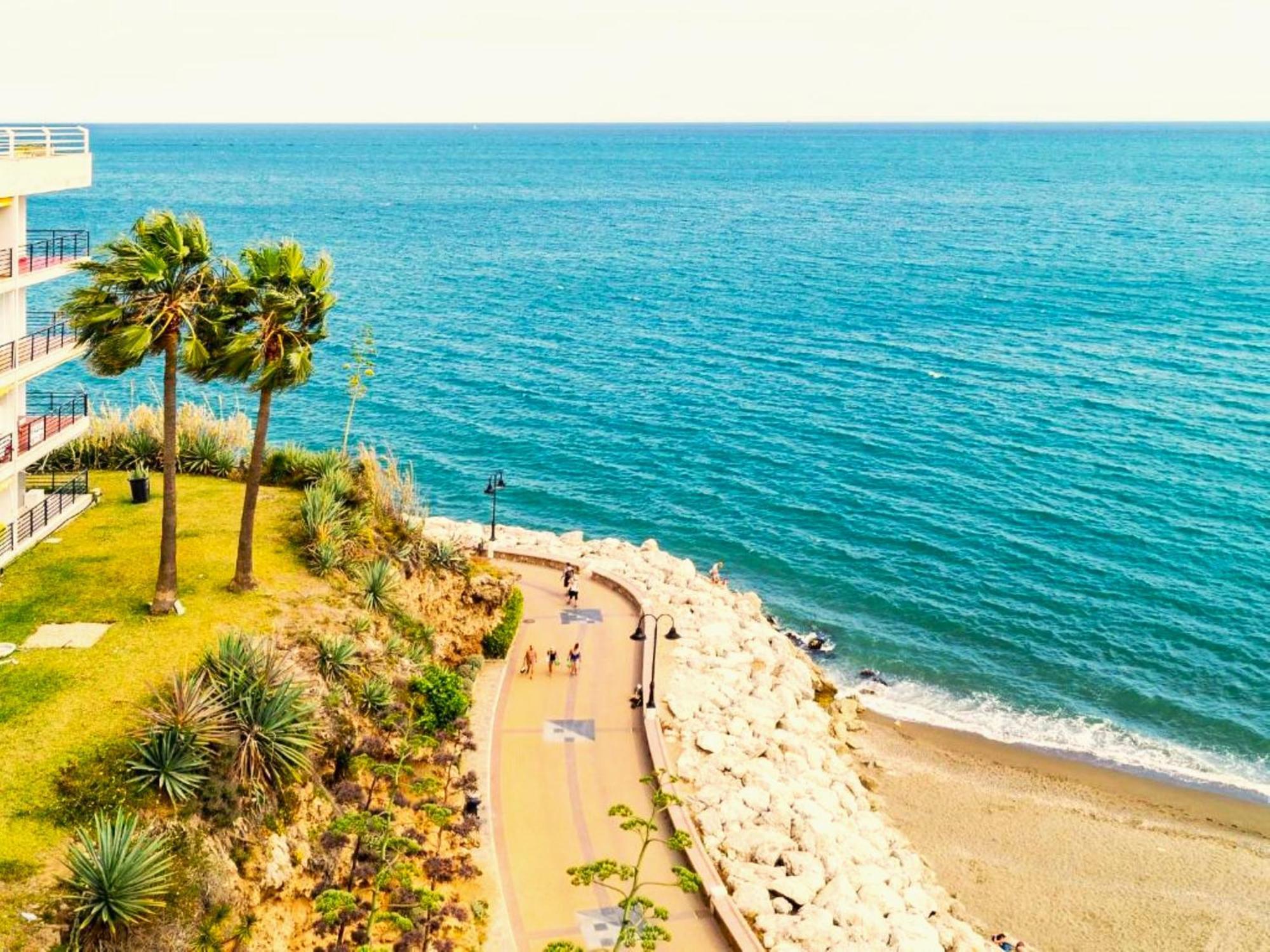 Santa Clara Modern & Exclusive Seafront Apartment 토레몰리노스 외부 사진